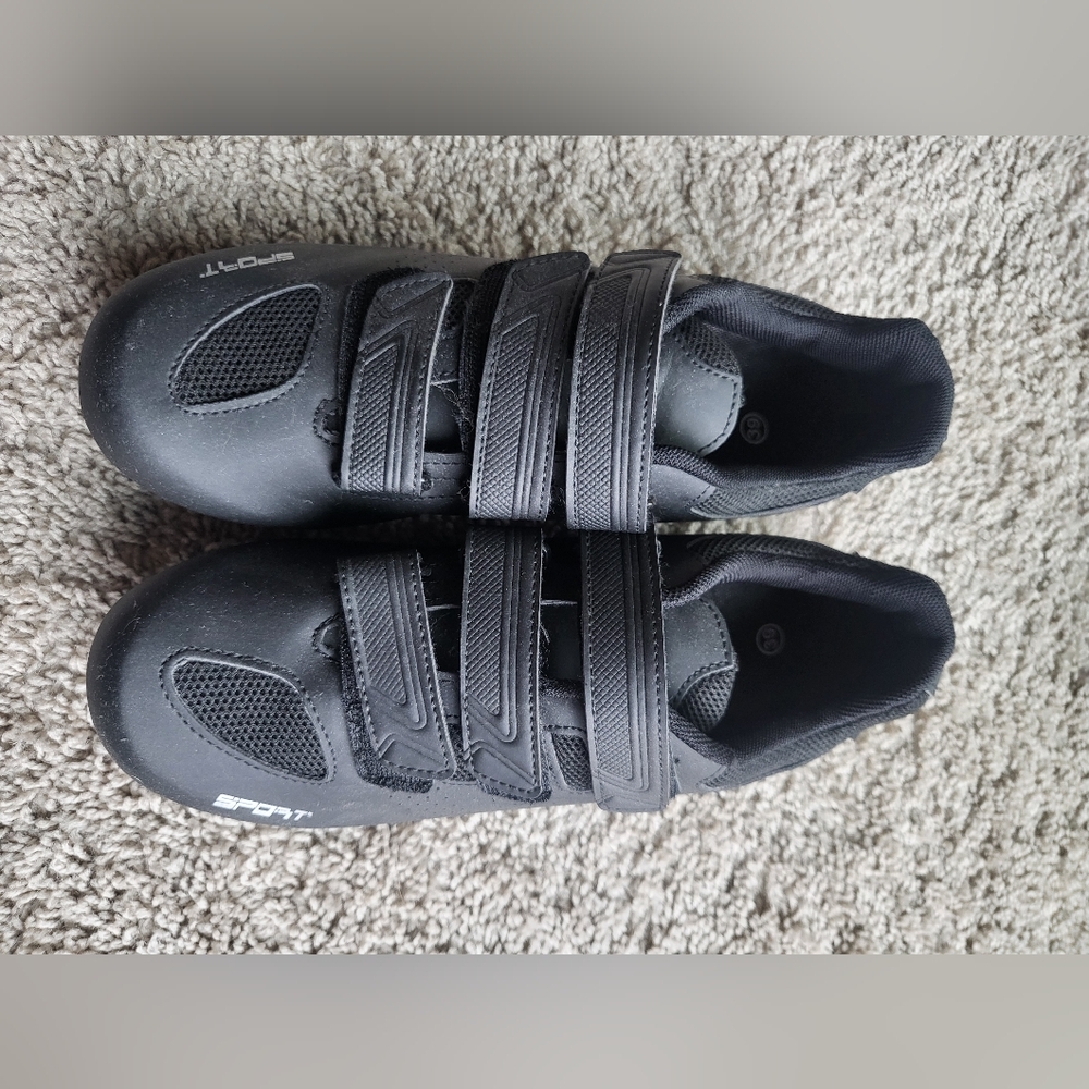 Generic cycling shoes
